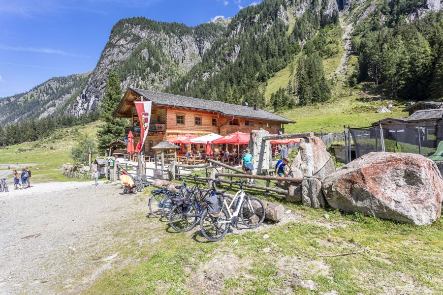 Bramberg Unterkunft Zimmer Ferienwohnungen Jausenstation 3889